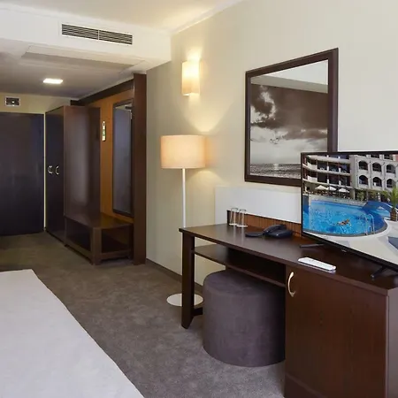 Hotell Nobel Ultra - Free Access